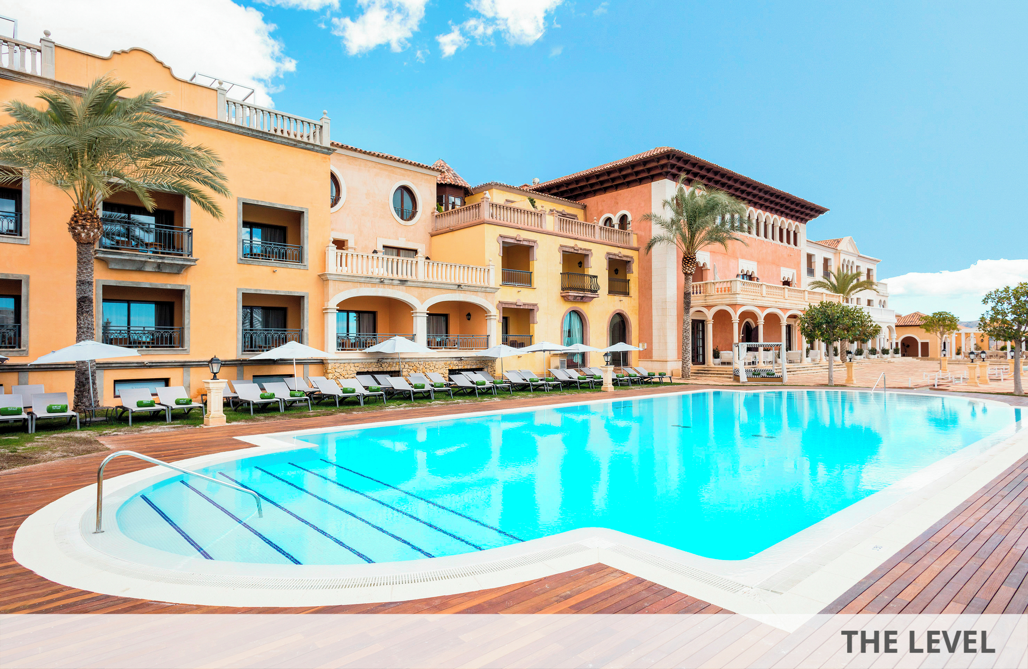 //www.jet2holidays.com/-/media/custom overview images/alc/melia villaitana/alc_71155_melia_villaitana_0519_45_689x448.jpg